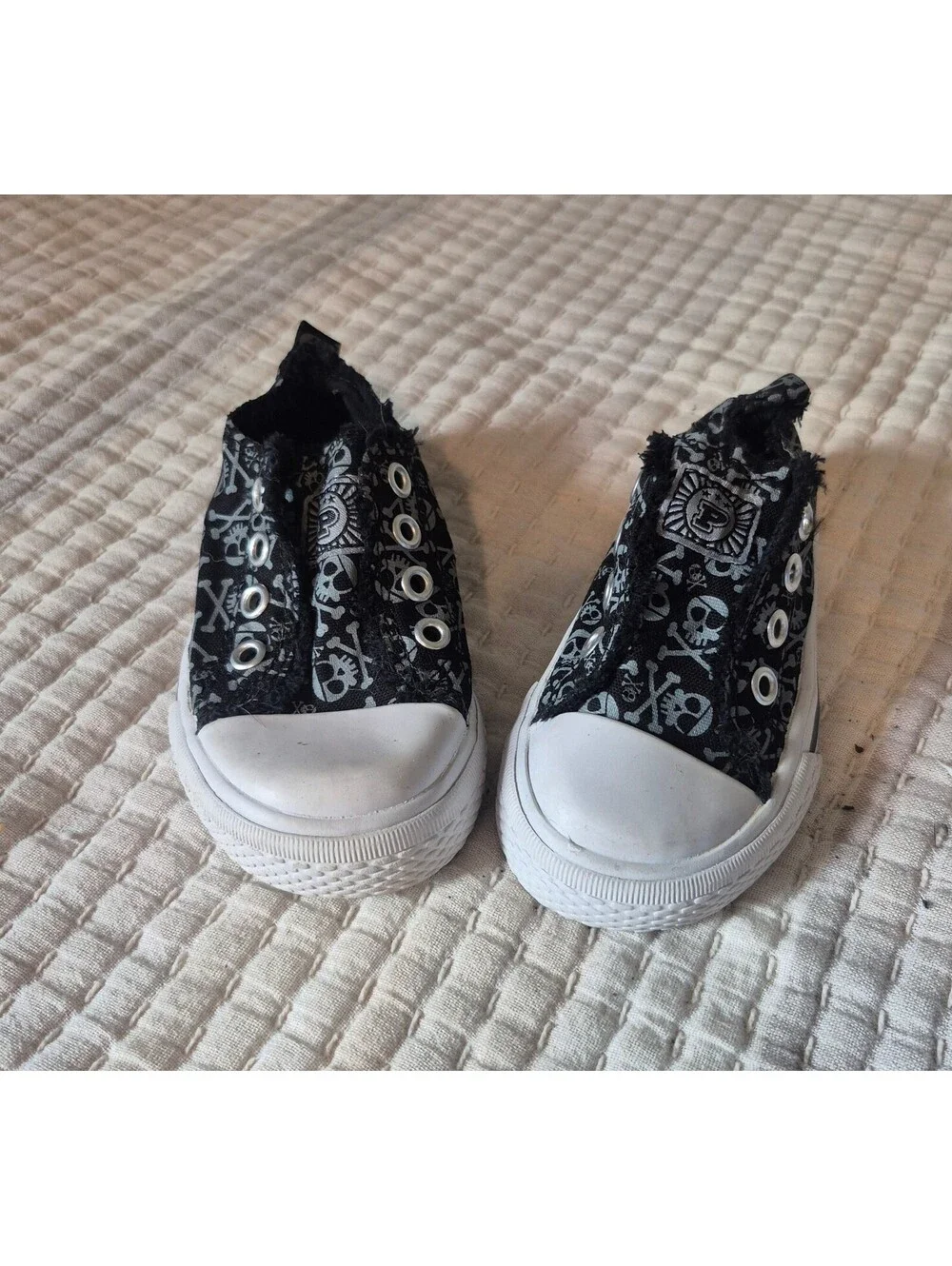 The Children's Place Black Skull Print Slip-On Sneakers Toddler Size 9